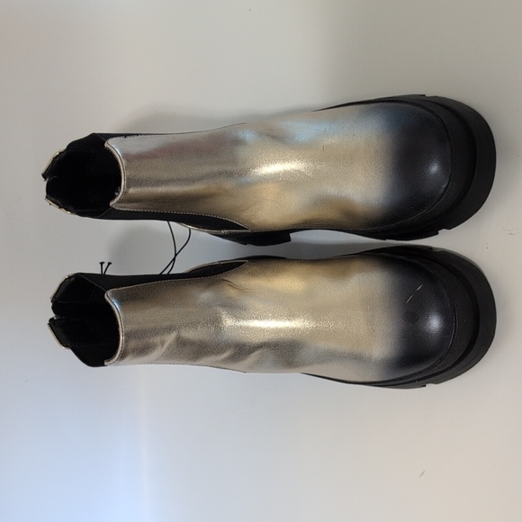 STEVE MADDEN JTeresta Two Tone Bootie - Picture 8 of 9